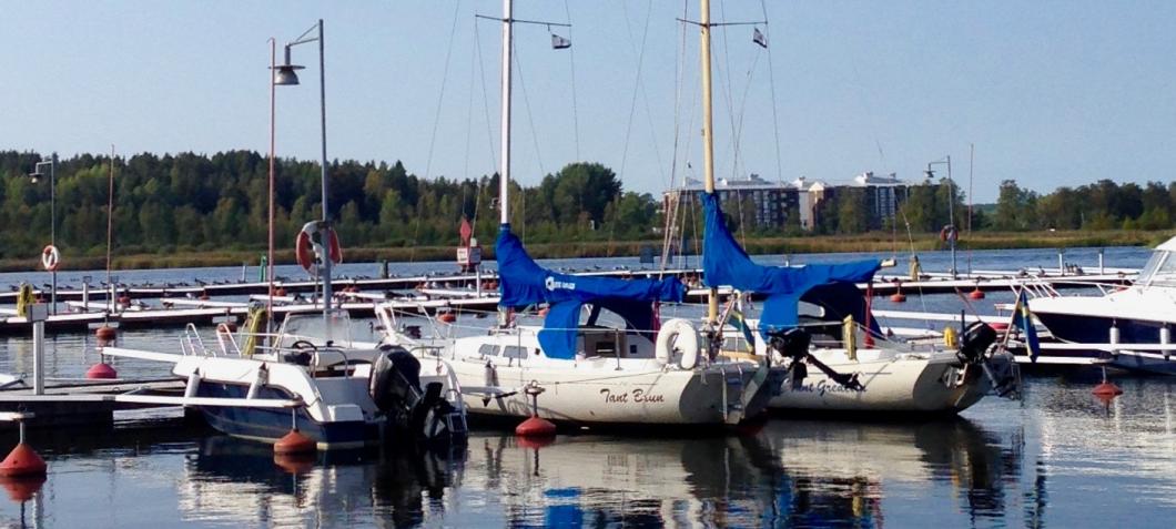 IF-båtarna Tant Brun och Tant Gredelin